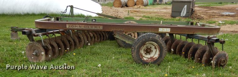 image for item IS9097 John Deere 235  disk