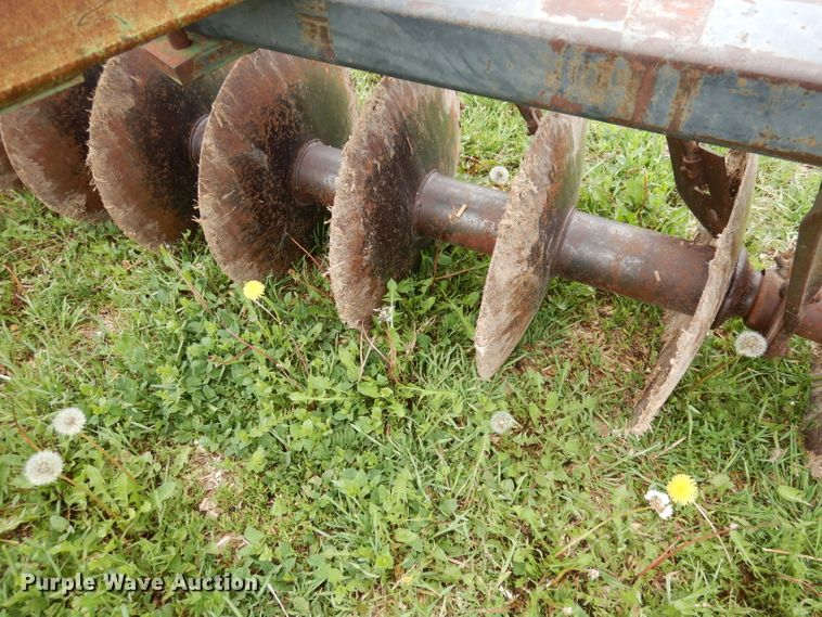 image for item IS9097 John Deere 235  disk