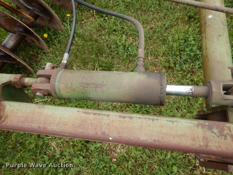 image for item IS9097 John Deere 235  disk