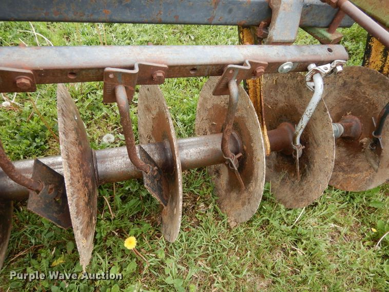 image for item IS9097 John Deere 235  disk