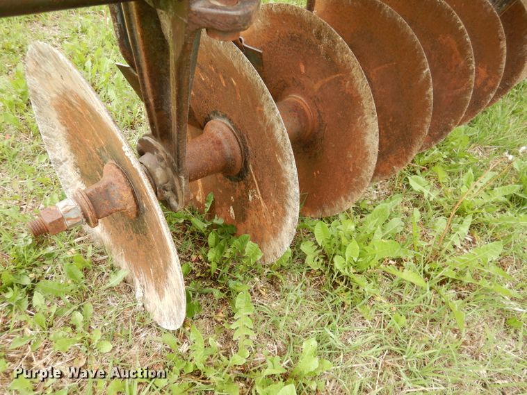 image for item IS9097 John Deere 235  disk