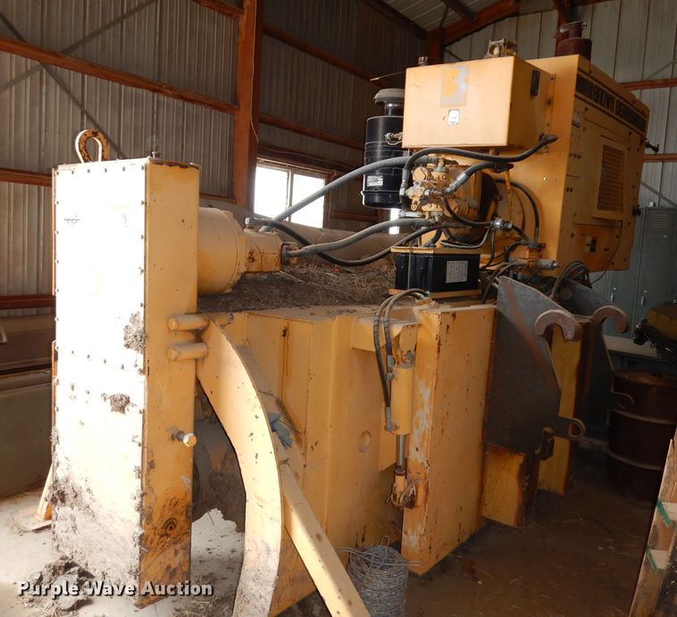 image for item IS9098 Brown Bear SC3912 compost aerator