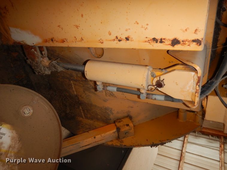 image for item IS9098 Brown Bear SC3912 compost aerator