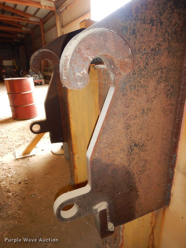 image for item IS9098 Brown Bear SC3912 compost aerator