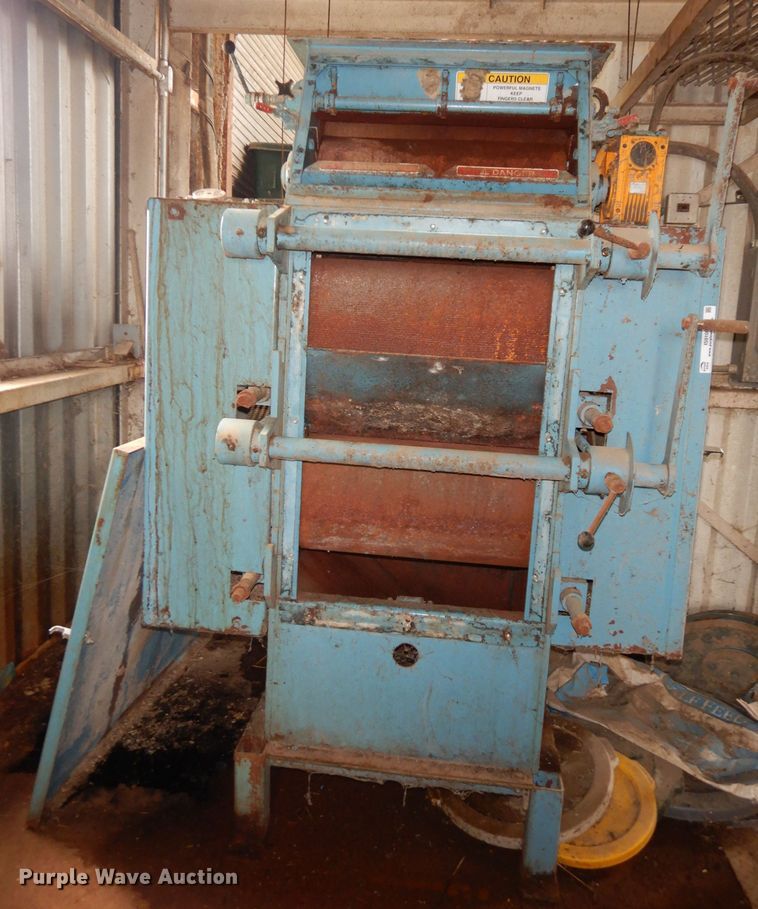 image for item IS9100 RMS double roller grinder