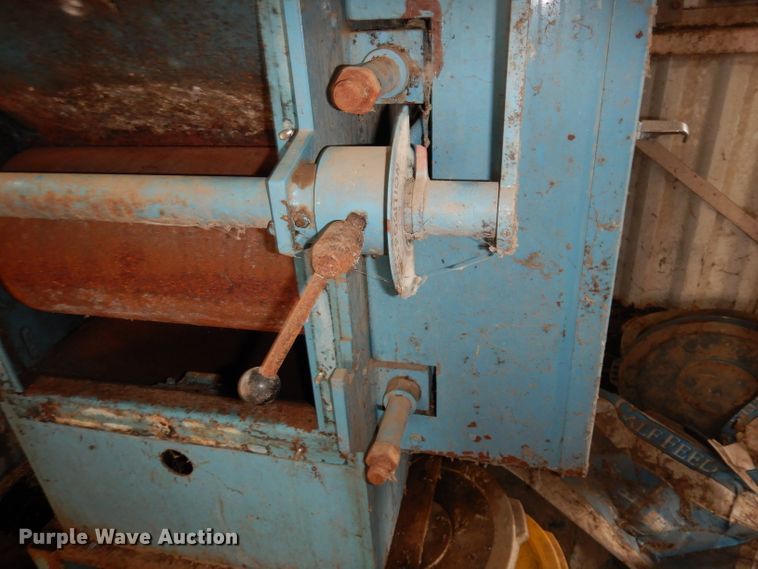 image for item IS9100 RMS double roller grinder