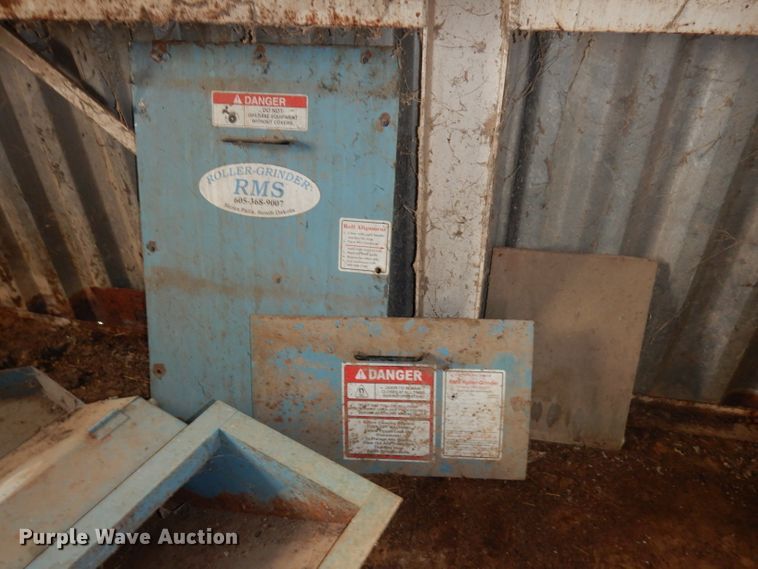 image for item IS9100 RMS double roller grinder