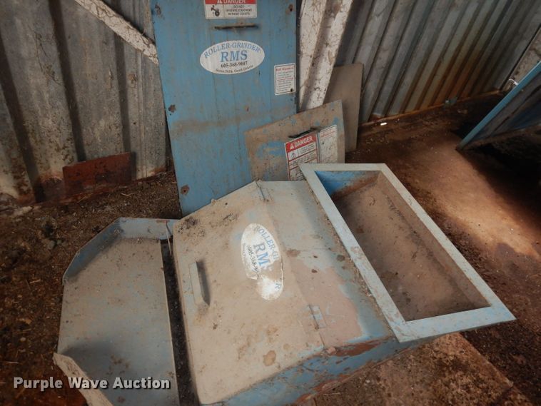 image for item IS9100 RMS double roller grinder