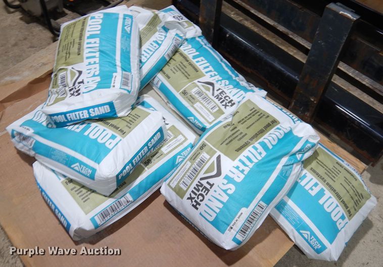 image for item IS9158 (8) bags of pool filter sand