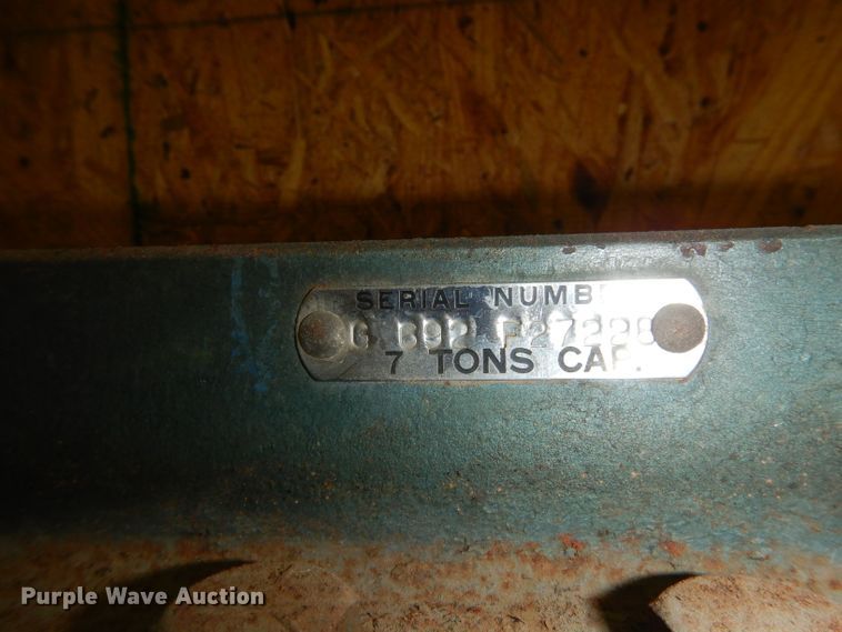 image for item IS9175 Walker bumper jack