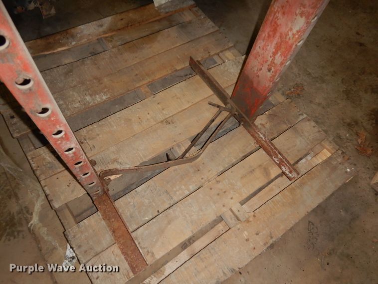 image for item IS9182 Red Arrow Tow Bar 575 press