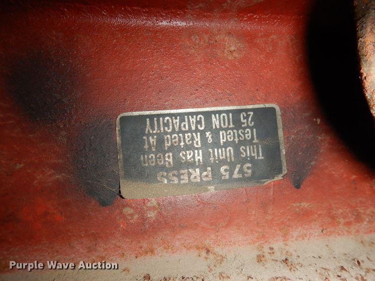 image for item IS9182 Red Arrow Tow Bar 575 press