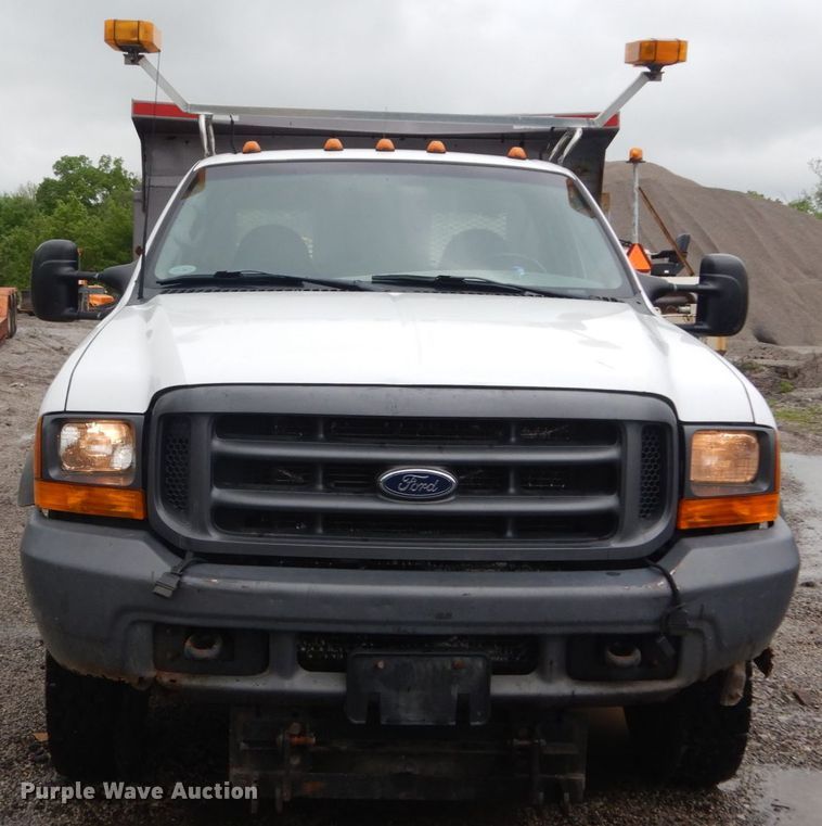 image for item IT9017 1999 Ford F550 Super Duty  dump truck