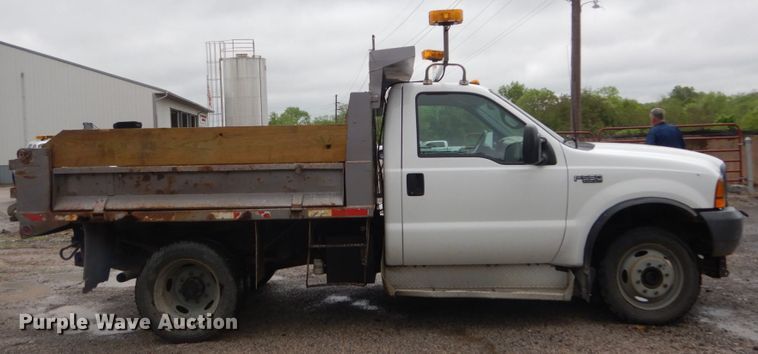 image for item IT9017 1999 Ford F550 Super Duty  dump truck