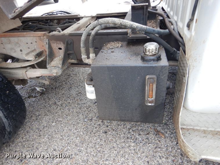 image for item IT9017 1999 Ford F550 Super Duty  dump truck