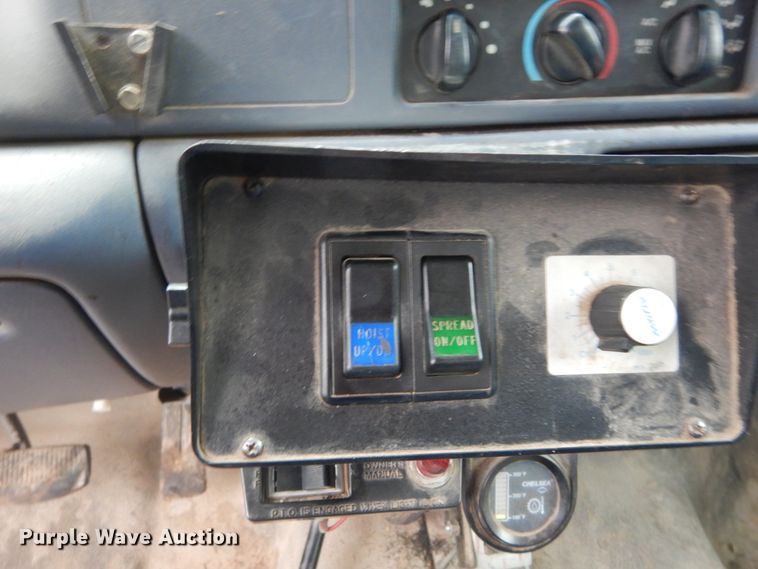 image for item IT9017 1999 Ford F550 Super Duty  dump truck