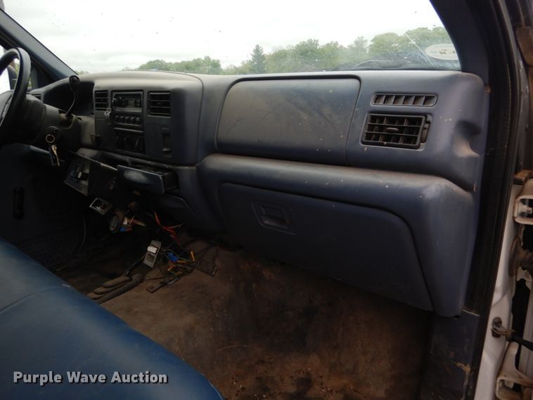 image for item IT9017 1999 Ford F550 Super Duty  dump truck