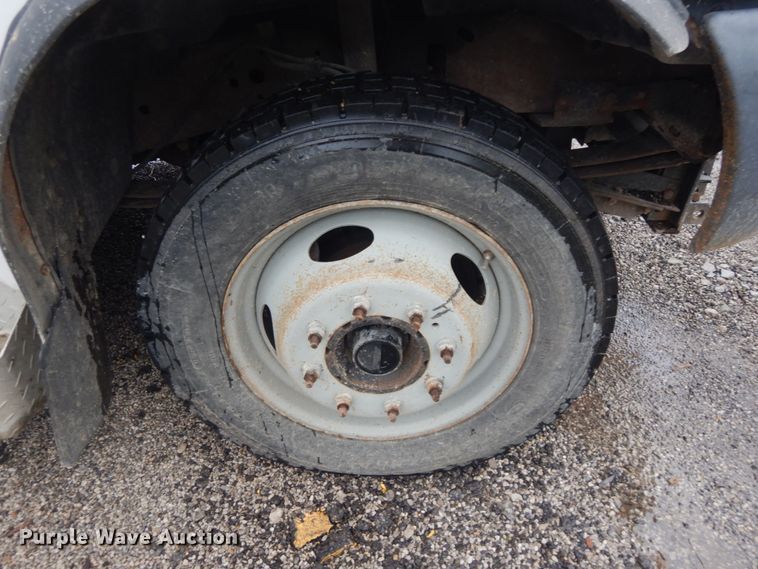 image for item IT9017 1999 Ford F550 Super Duty  dump truck