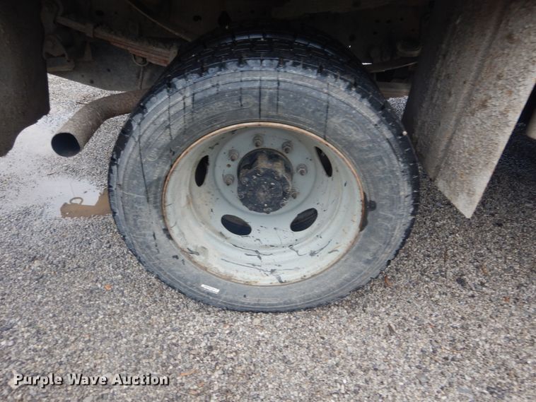 image for item IT9017 1999 Ford F550 Super Duty  dump truck