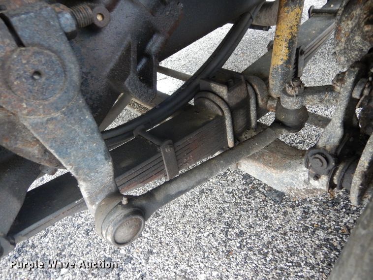 image for item IT9018 1991 Ford L8000  dump truck