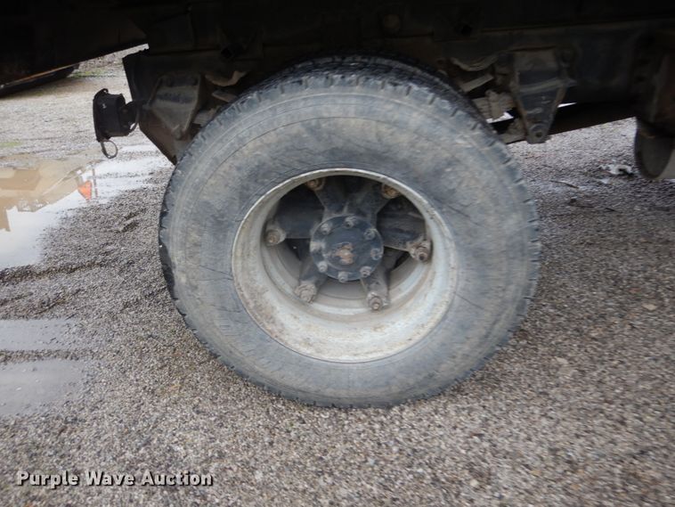 image for item IT9018 1991 Ford L8000  dump truck
