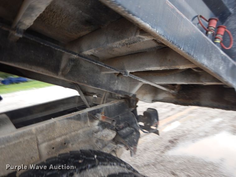 image for item IT9019 1990 Ford L8000  dump truck