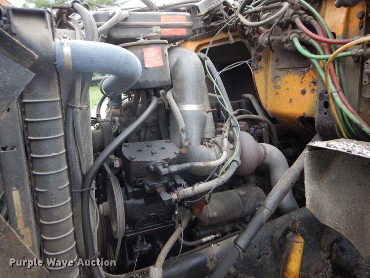 image for item IT9019 1990 Ford L8000  dump truck