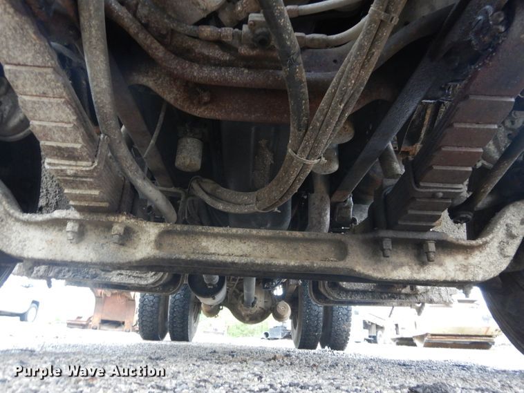 image for item IT9019 1990 Ford L8000  dump truck