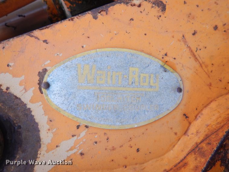 image for item IT9020 Ford DF8111  backhoe