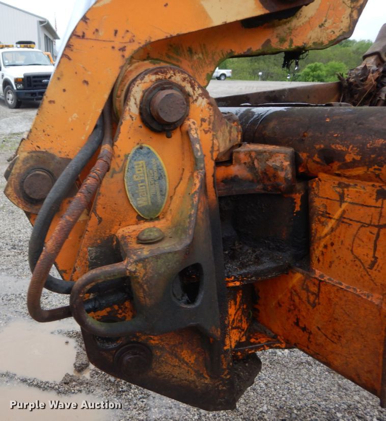 image for item IT9020 Ford DF8111  backhoe