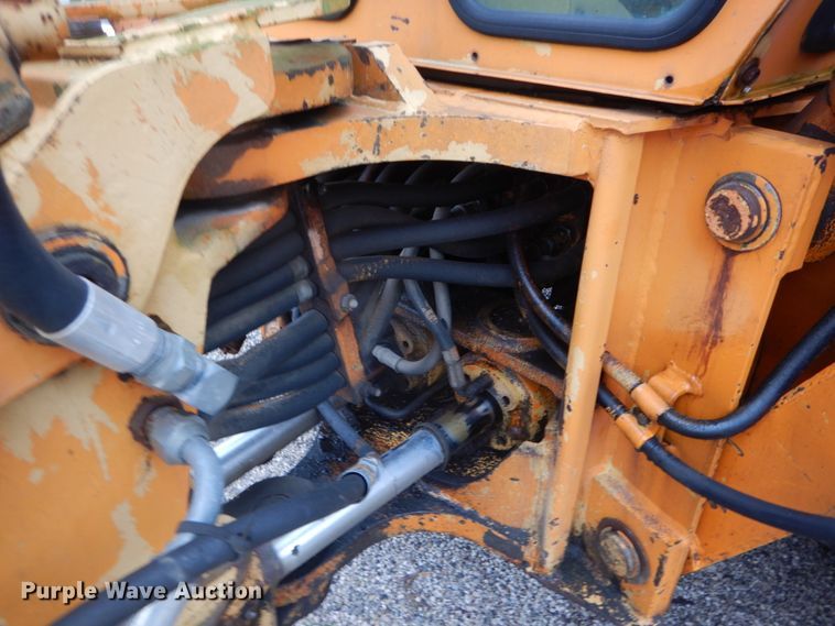 image for item IT9020 Ford DF8111  backhoe