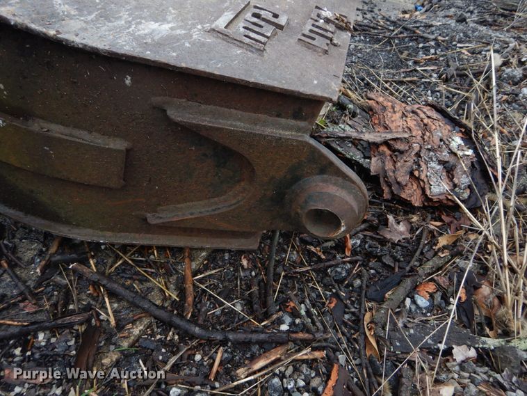 image for item IT9020 Ford DF8111  backhoe