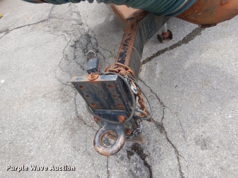 image for item IT9102 Giant-vac SP122HPE  leaf vacuum