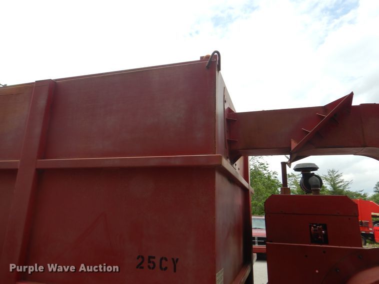 image for item IT9102 Giant-vac SP122HPE  leaf vacuum