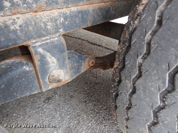 image for item IT9102 Giant-vac SP122HPE  leaf vacuum