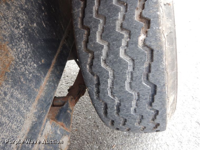 image for item IT9102 Giant-vac SP122HPE  leaf vacuum