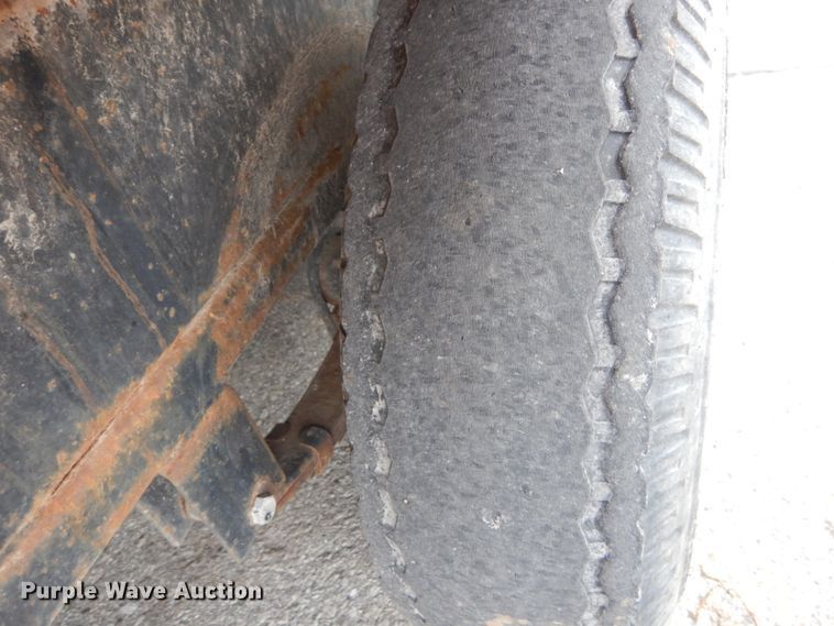 image for item IT9102 Giant-vac SP122HPE  leaf vacuum