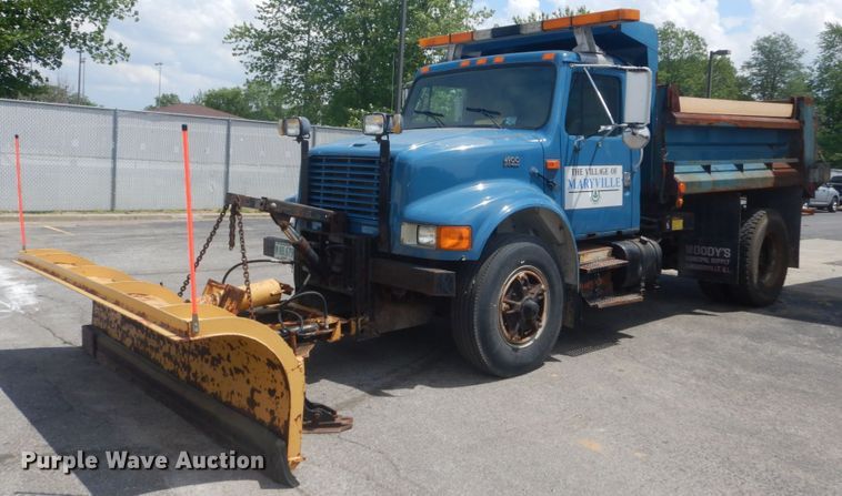 image for item IT9108 1994 International 4900  dump truck