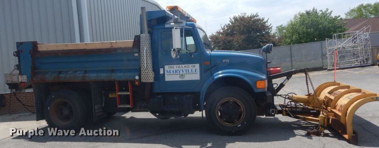 image for item IT9108 1994 International 4900  dump truck