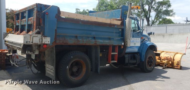 image for item IT9108 1994 International 4900  dump truck