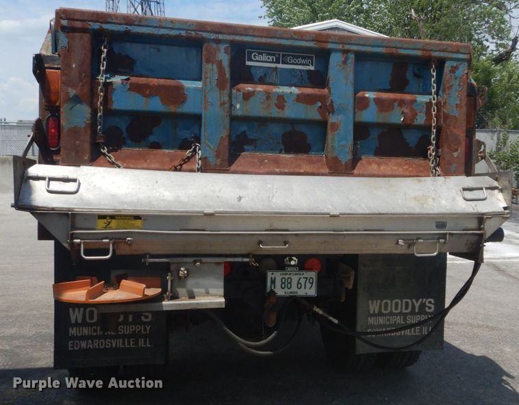 image for item IT9108 1994 International 4900  dump truck