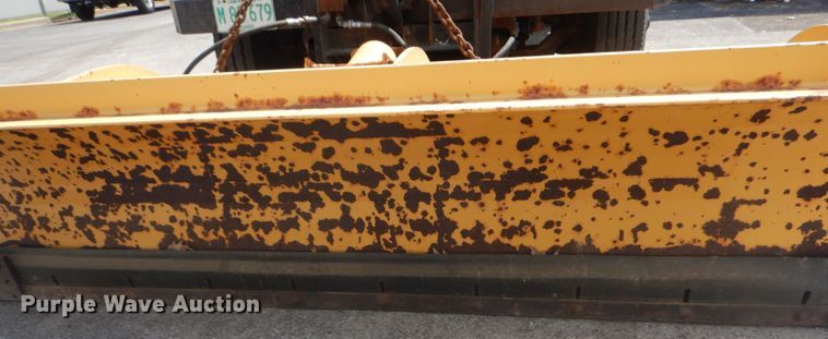 image for item IT9108 1994 International 4900  dump truck