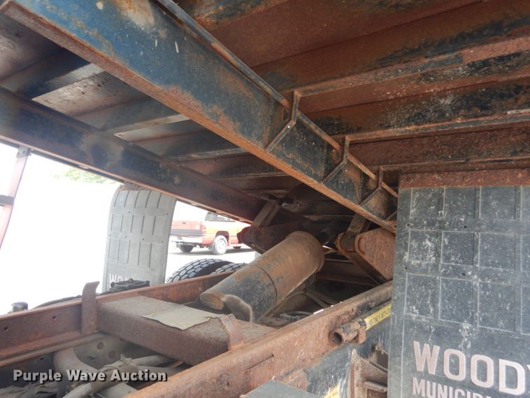 image for item IT9108 1994 International 4900  dump truck