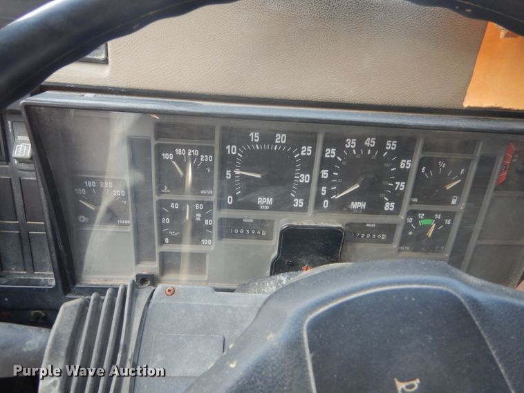 image for item IT9108 1994 International 4900  dump truck