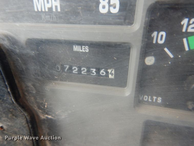 image for item IT9108 1994 International 4900  dump truck