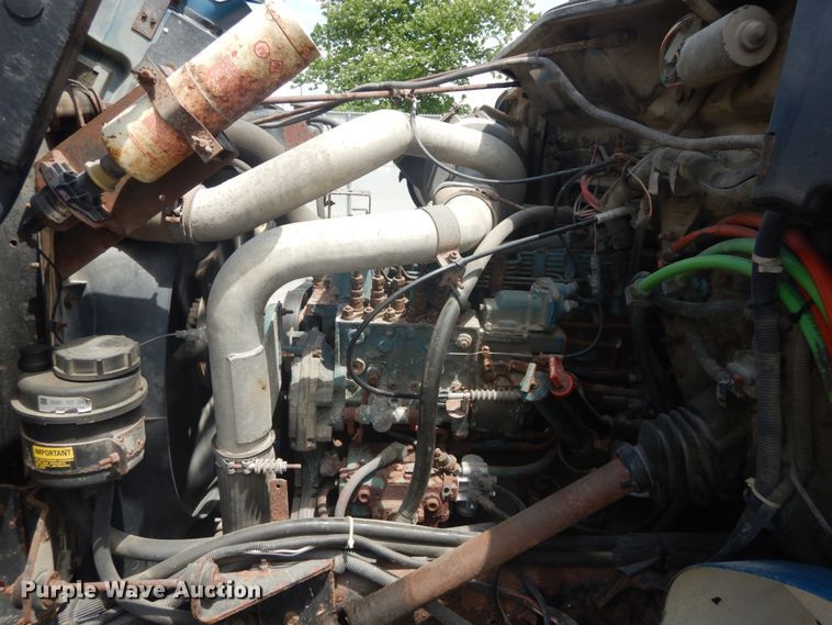 image for item IT9108 1994 International 4900  dump truck