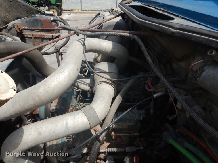 image for item IT9108 1994 International 4900  dump truck