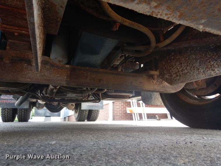 image for item IT9108 1994 International 4900  dump truck