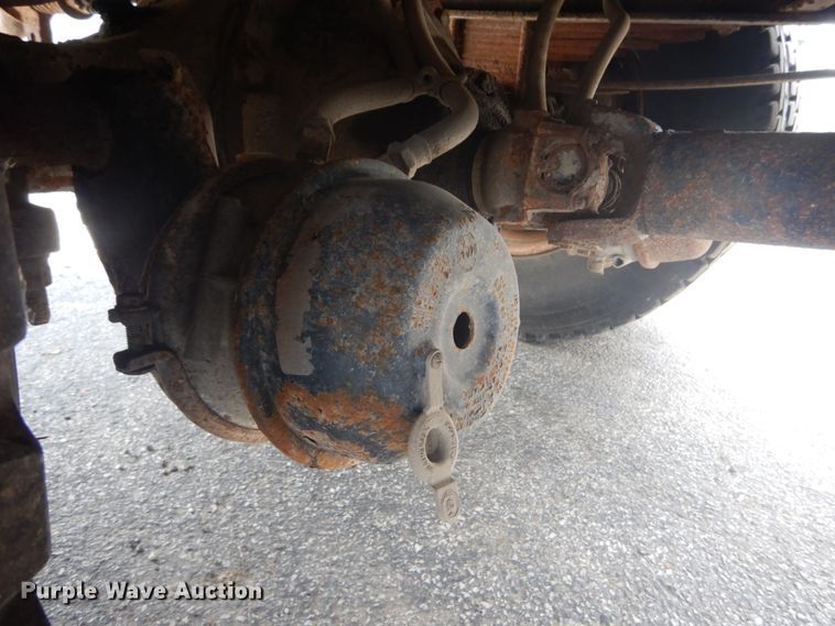 image for item IT9108 1994 International 4900  dump truck