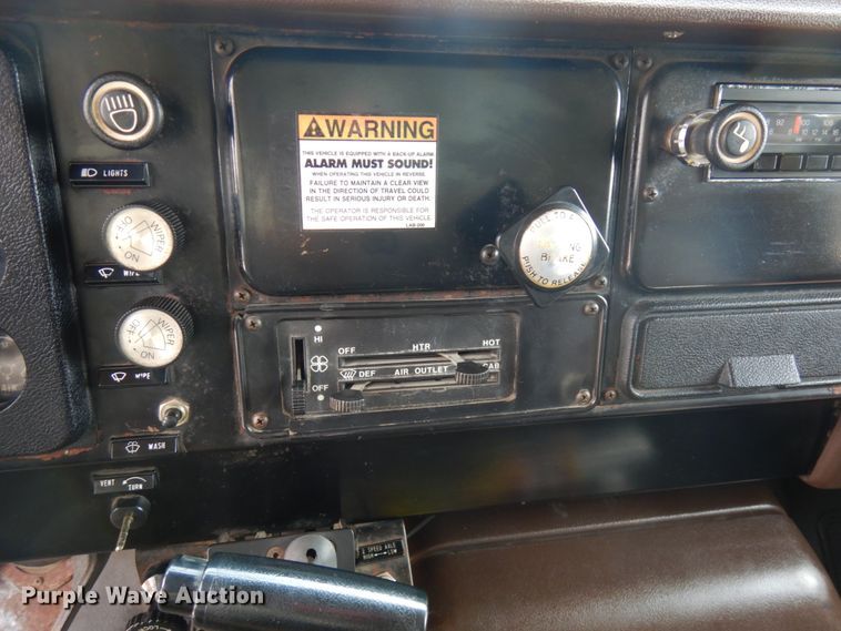 image for item IT9440 1987 International 1954  dump truck